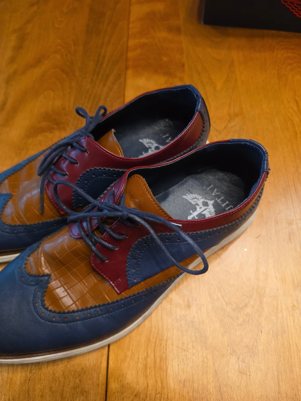 Men's Tri-Color Wingtip Oxfords - Blue/Burgundy/Tan Sz 11